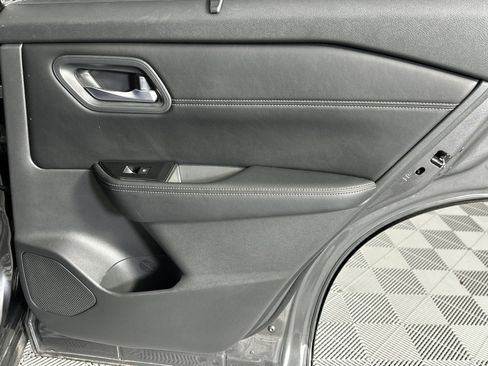 Certified 2025 Nissan Rogue SV w/ SV Premium Package FWD image 32