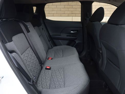 Used 2026 Nissan Kicks SV w/ SV Premium Package FWD image 25