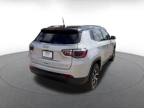 Used 2025 Jeep Compass Limited image 14