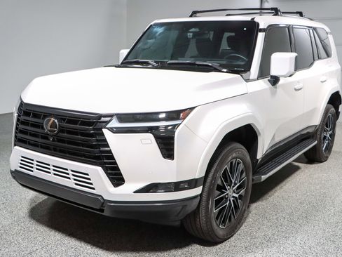 Used 2024 Lexus GX 550 w/ Accessory Package (Z1) AWD/4WD image 35