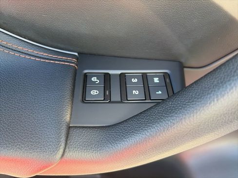 Used 2018 Jaguar F-PACE Prestige image 14