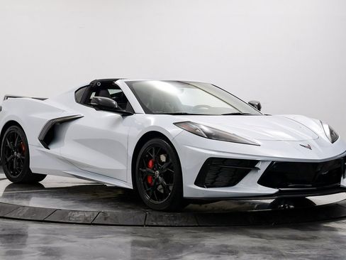 Used 2021 Chevrolet Corvette Stingray Preferred Cpe w/ Z51 Performance Package image 15