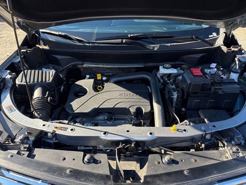 Used 2025 Chevrolet Equinox LT image 31