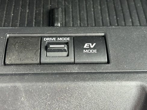 Used 2026 Toyota Corolla Cross AWD Hybrid image 26