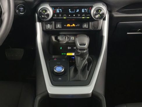 Used 2025 Toyota RAV4 XSE image 25