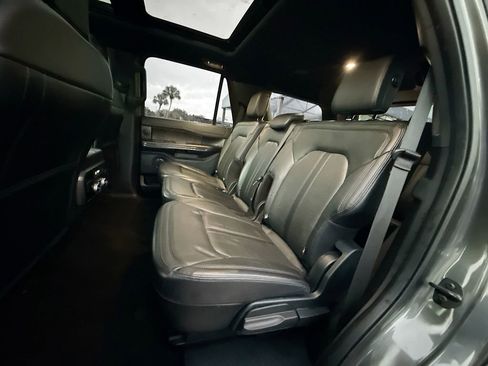 Used 2020 Ford Expedition Limited RWD image 27