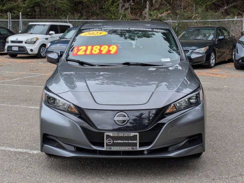 Used 2025 Nissan Leaf S FWD image 3