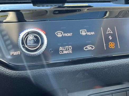 New 2026 Kia Sportage EX w/ EX Panorama Roof Package image 22