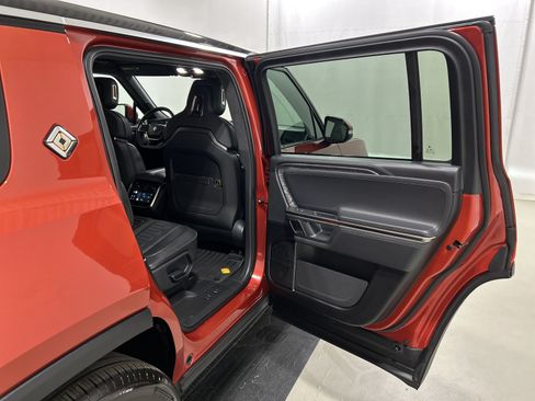 Used 2022 Rivian R1S Launch Edition AWD/4WD image 19