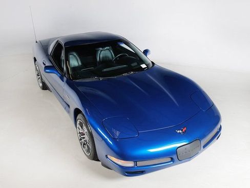 Used 2002 Chevrolet Corvette Z06 w/ Memory Pkg RWD image 25