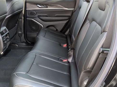 New 2026 Jeep Grand Cherokee Limited image 27