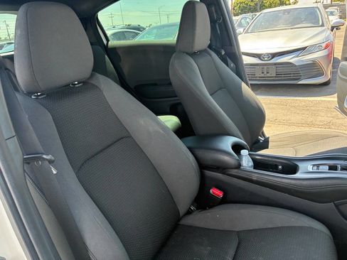 Used 2020 Honda HR-V Sport image 25