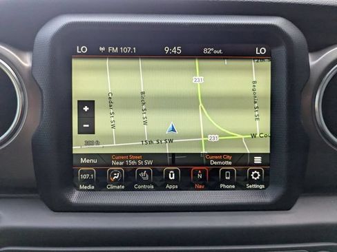 Used 2022 Jeep Wrangler Unlimited Rubicon 4xe w/ Cold Weather Group AWD/4WD image 20