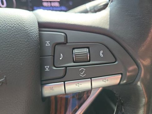 Used 2021 Cadillac Escalade ESV Premium Luxury w/ Driver Assist Tech Package AWD/4WD image 24