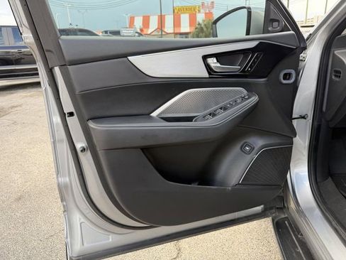 Used 2024 Acura MDX FWD w/ Technology Package image 11
