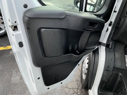 Used 2023 RAM ProMaster 2500 FWD image 7