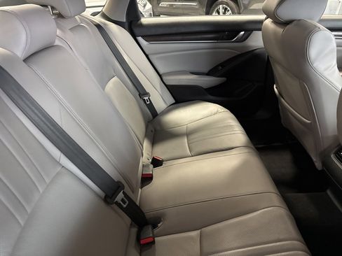 Used 2018 Honda Accord EX-L image 16