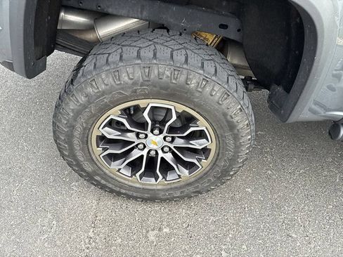Used 2022 Chevrolet Colorado ZR2 AWD/4WD image 25