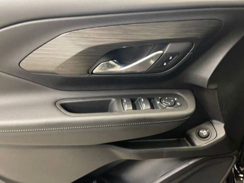 Certified 2022 GMC Terrain SLE w/ Driver Convenience Package image 8