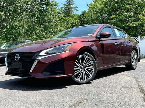 Used 2023 Nissan Altima 2.5 SL AWD/4WD image 3