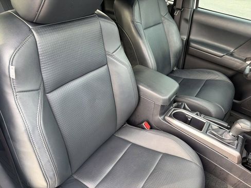 Used 2023 Toyota Tacoma Limited image 30