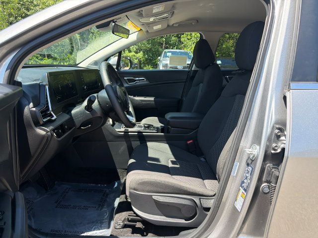 Used 2025 Kia Sportage LX AWD/4WD image 22