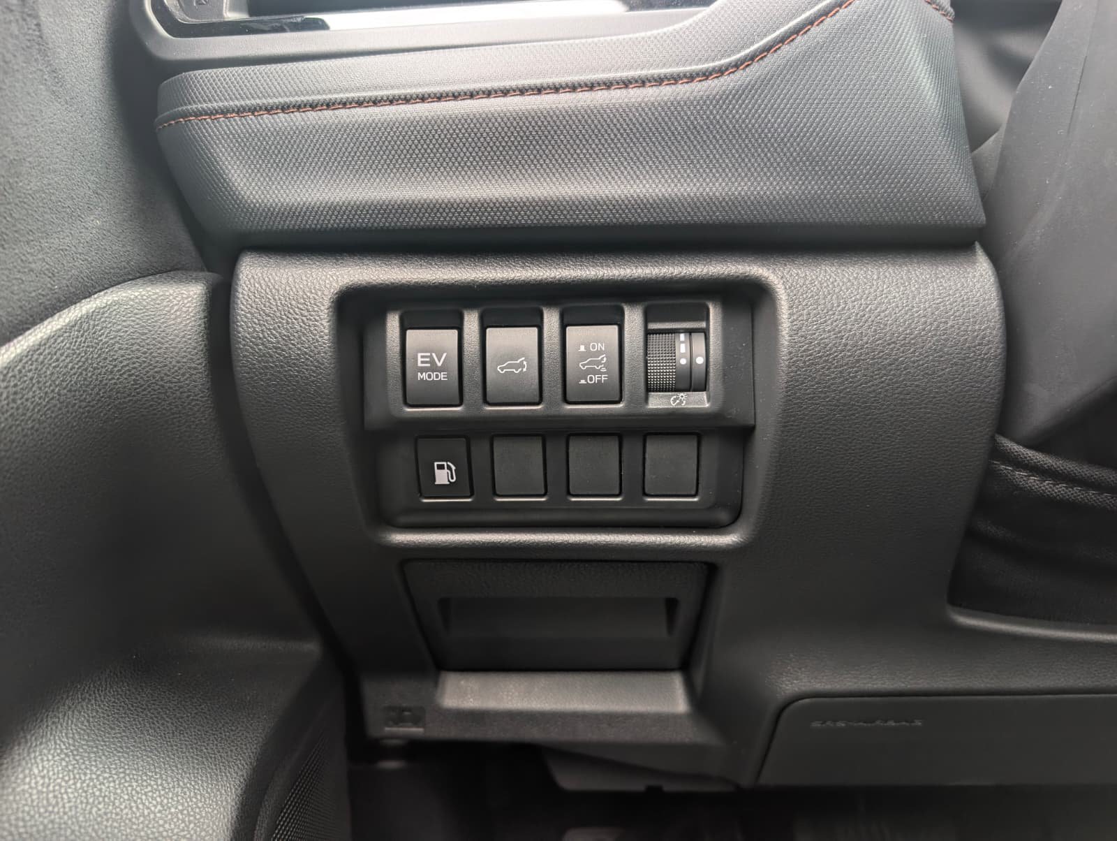 Used 2025 Subaru Forester Touring AWD/4WD image 14