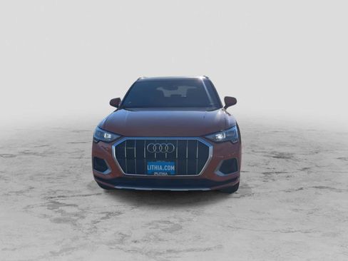 Used 2021 Audi Q3 2.0T Premium image 3
