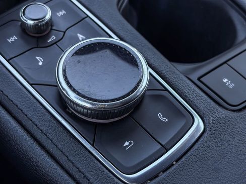 Used 2019 Cadillac XT4 Sport w/ Cold Weather Package image 32