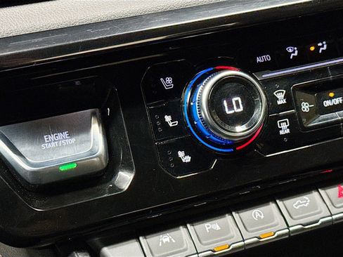 Certified 2023 GMC Sierra 1500 AT4 image 23