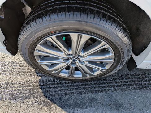 Used 2025 MAZDA CX-5 Signature image 9