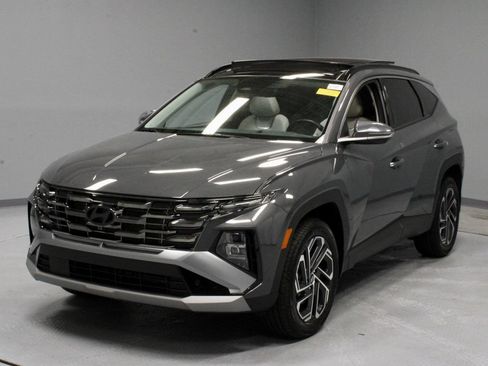 Used 2025 Hyundai Tucson Limited AWD/4WD image 7