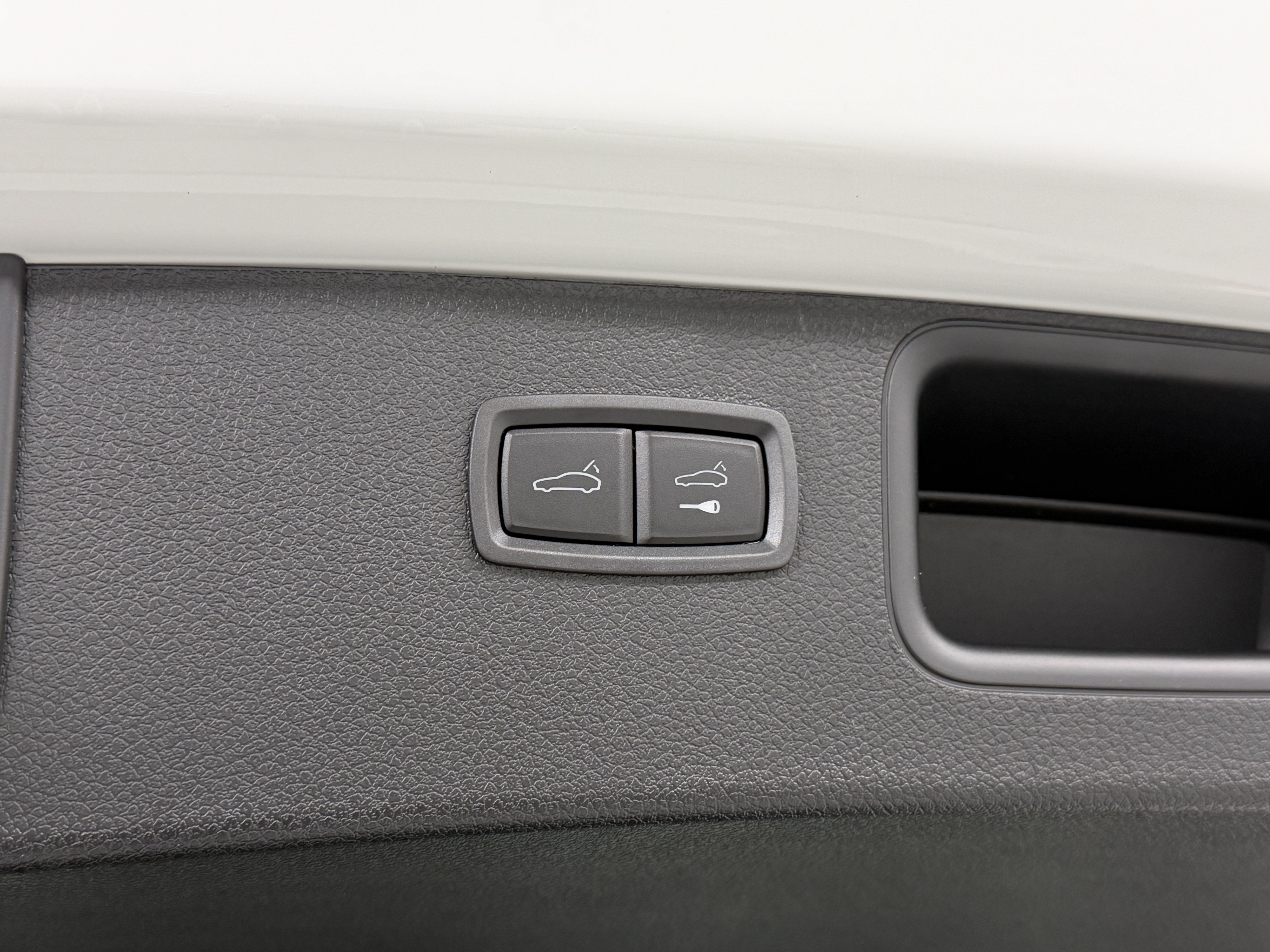 Certified 2026 Porsche Macan AWD/4WD image 59