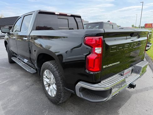 Used 2020 Chevrolet Silverado 1500 LTZ w/ LTZ Plus Package AWD/4WD image 4