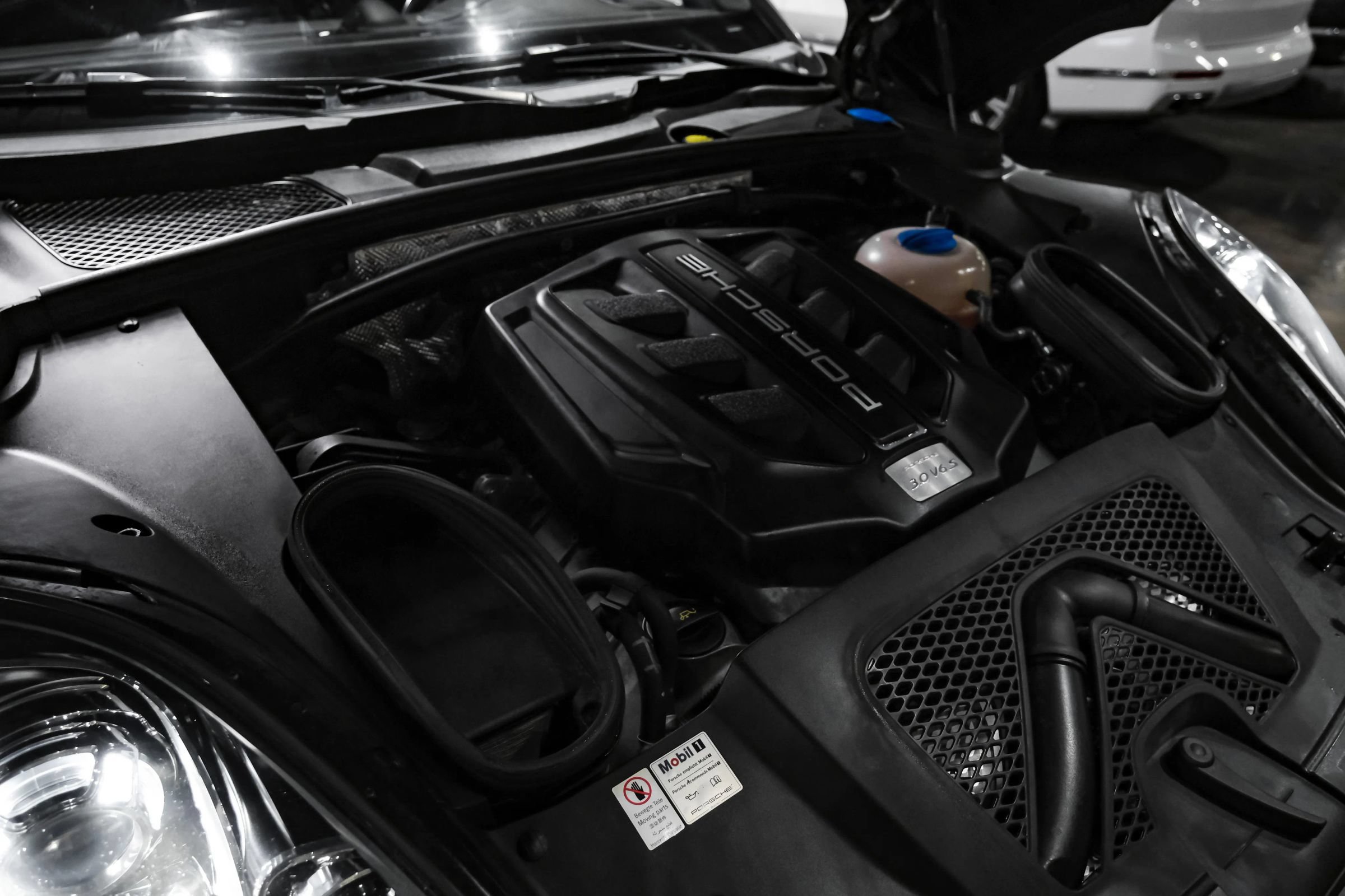 Used 2017 Porsche Macan S AWD/4WD image 47