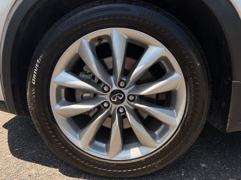 Used 2021 INFINITI QX50 Luxe image 11