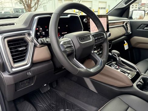 New 2026 GMC Canyon Denali image 13