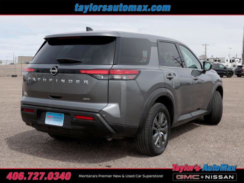 Used 2024 Nissan Pathfinder S image 4