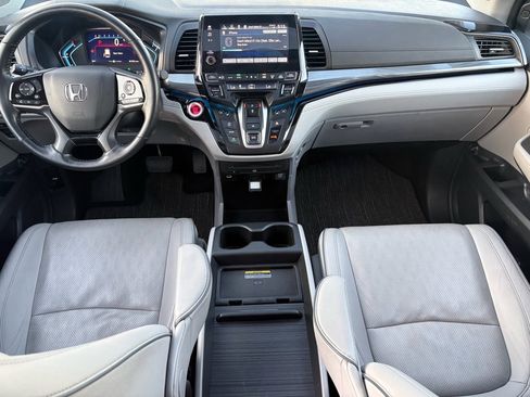Certified 2024 Honda Odyssey Elite image 2