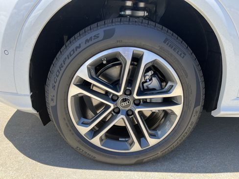 New 2026 Audi Q5 Premium Plus AWD/4WD image 12