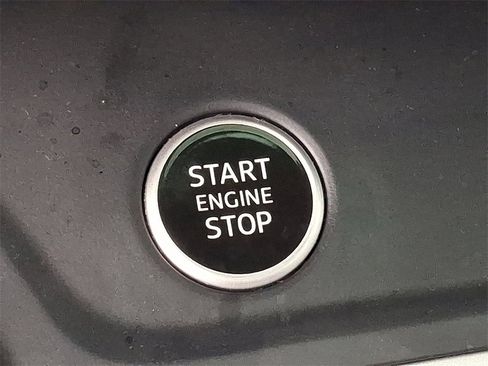 Used 2022 Audi Q3 2.0T Premium w/ Convenience Package image 24