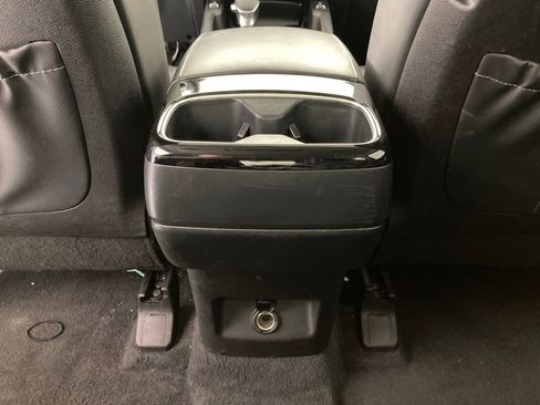 Used 2025 Kia Telluride S AWD/4WD image 17