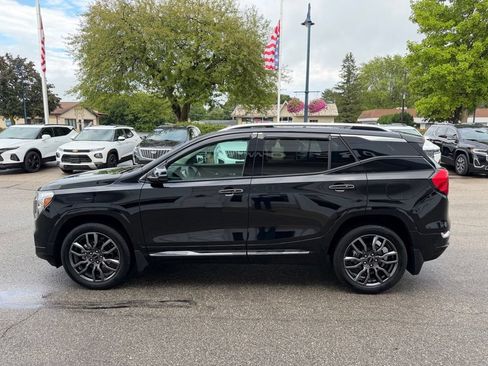 Certified 2024 GMC Terrain Denali w/ Black Diamond Edition AWD/4WD image 8