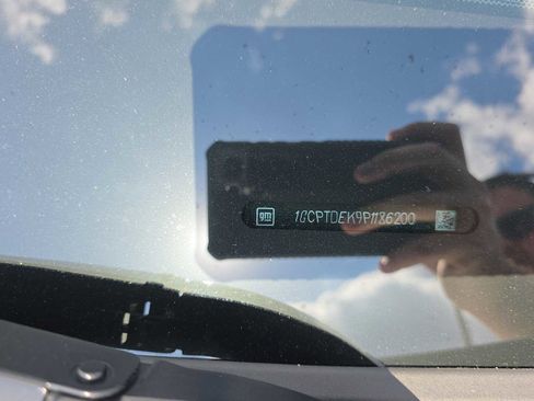 Used 2023 Chevrolet Colorado Z71 w/ Z71 Convenience Package 2 image 27