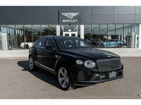 Used 2023 Bentley Bentayga Extended Wheelbase image 12