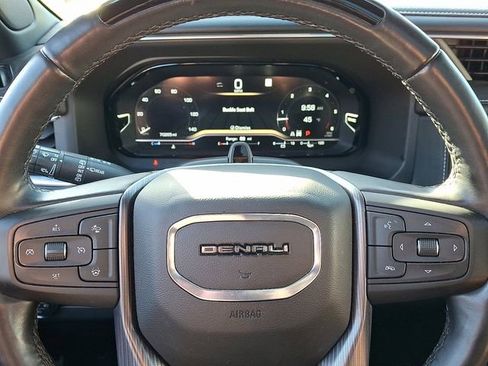 Used 2023 GMC Yukon Denali Ultimate image 21