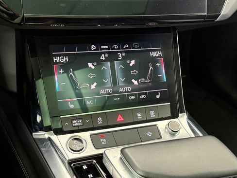 Used 2022 Audi e-tron Premium image 30