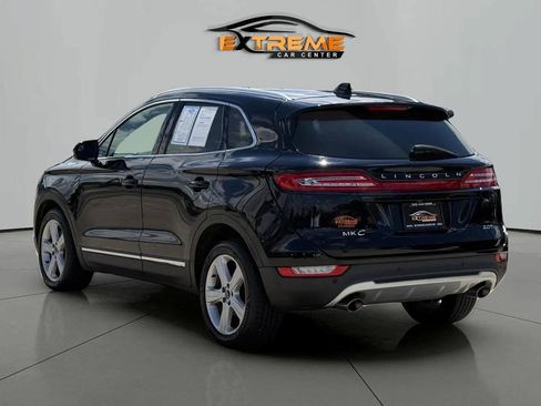 Used 2017 Lincoln MKC Premiere FWD image 4