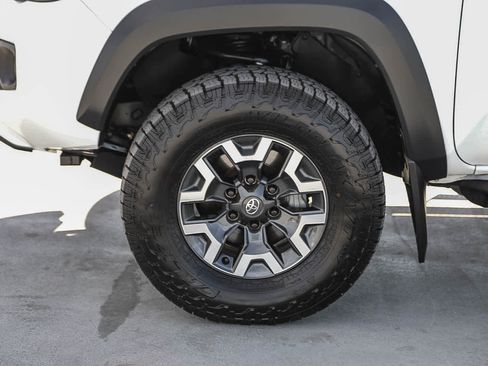 Certified 2023 Toyota Tacoma TRD Off-Road w/ TRD Premium Off Road Package image 11