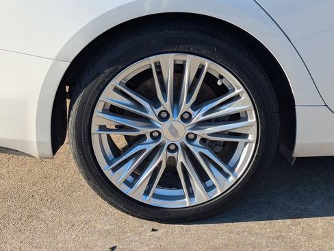 Used 2020 Cadillac CT4 Premium Luxury RWD image 3